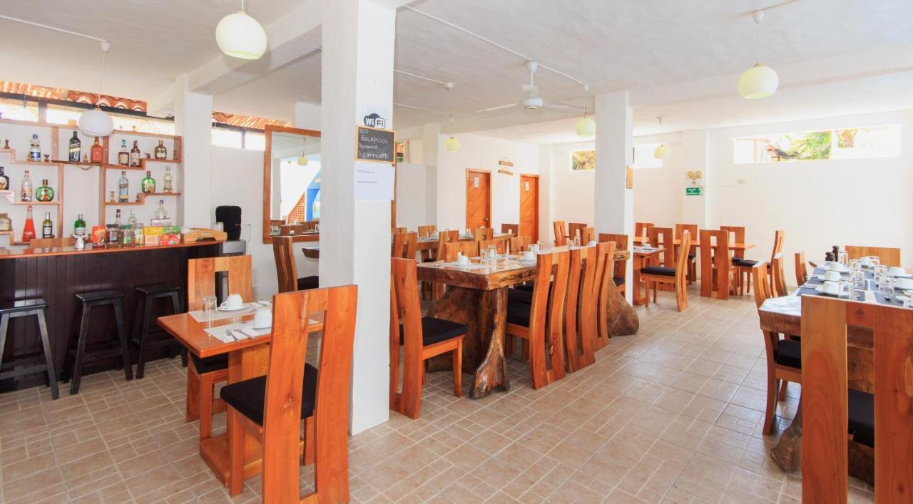 Hotel La Casa De Judy Puerto Ayora  Eksteriør billede